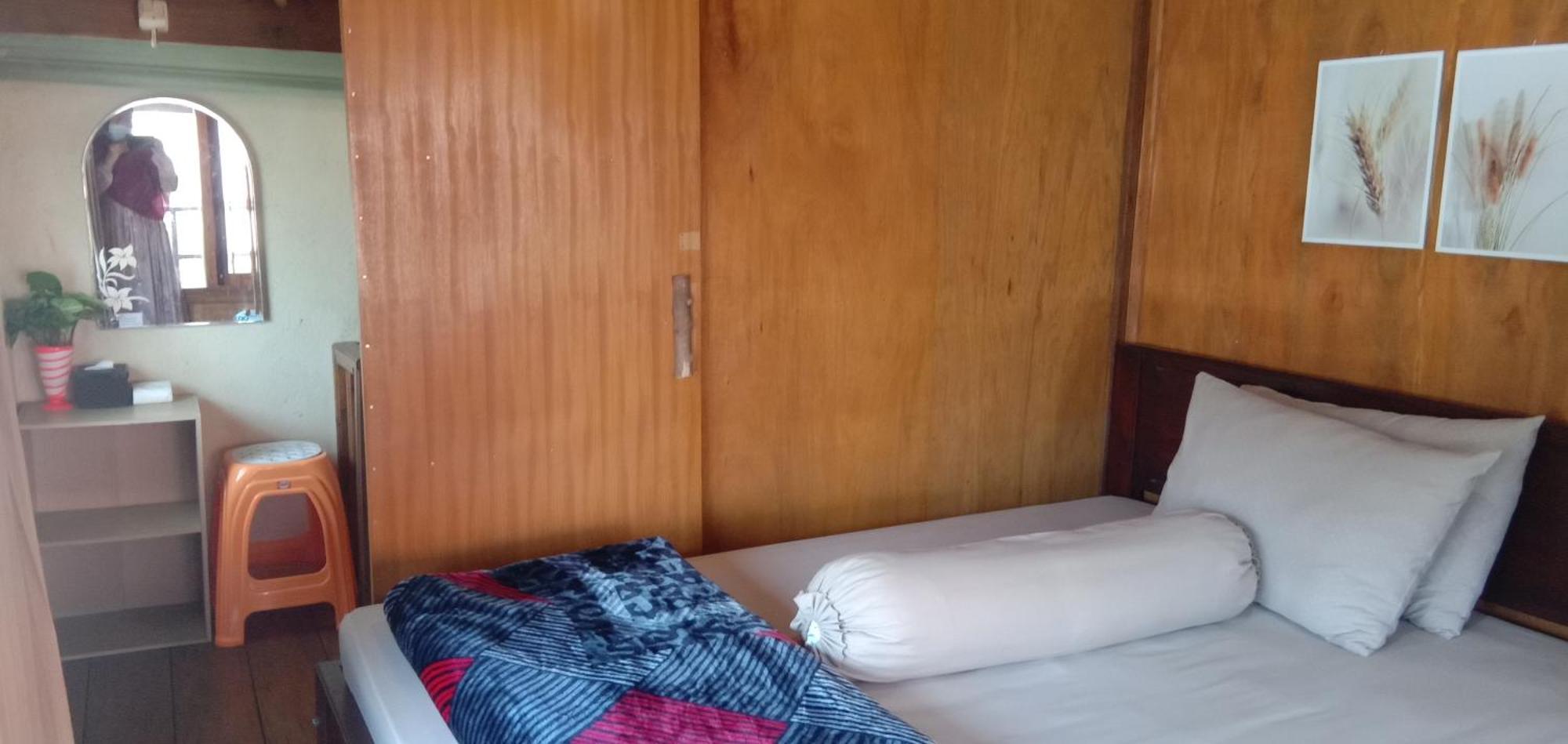 Radiya Guesthouse Sembalunlawang Exteriör bild
